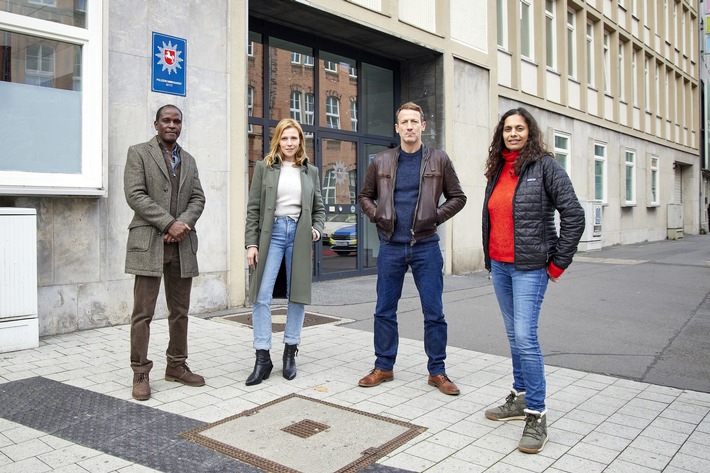 Drehstart für den NDR "Tatort: Bis aufs Blut" (AT) mit Wotan Wilke Möhring und Franziska Weisz in Hannover