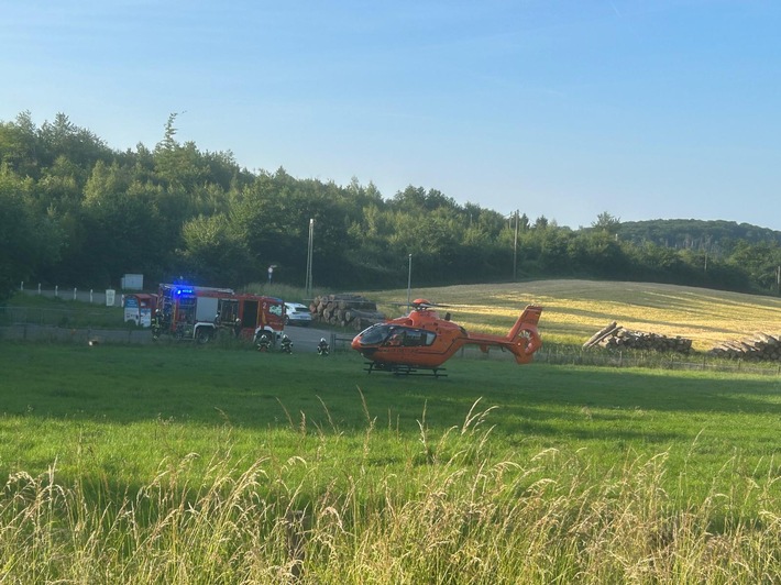 FW-EN: Schwerer Unfall auf Hiddinghauser Straße