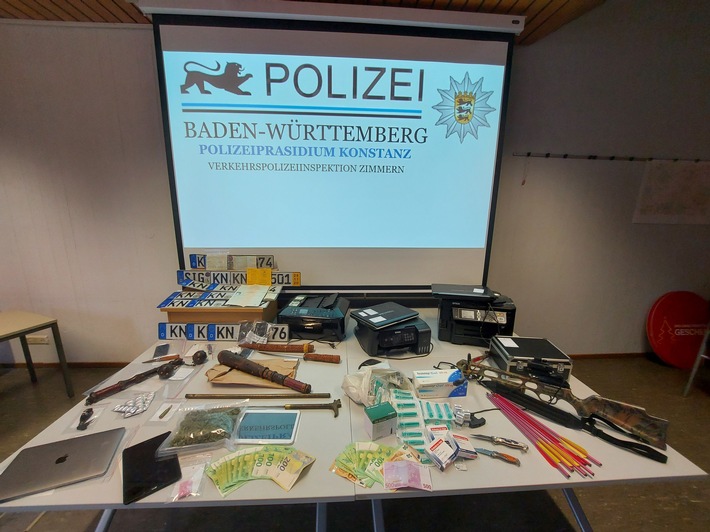 POL-KN: (Singen, Lkrs. KN) Polizei durchsucht mehrere Wohnungen