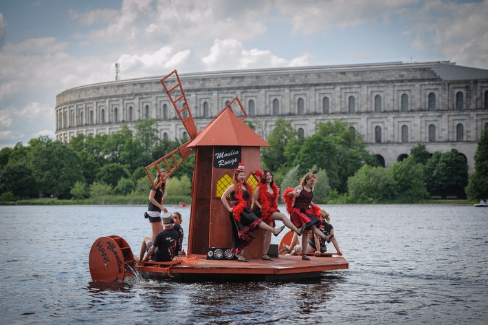 Betonkanu-Regatta 2015 in Brandenburg