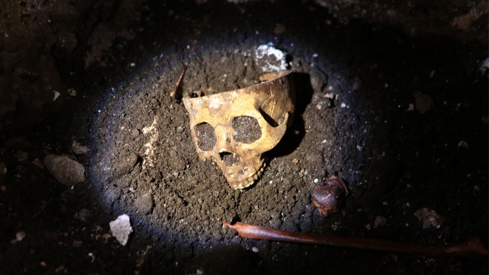 Knochenfunde im Keller und axtschwingende Mörder: Grusel-Dokus zu Halloween bei ZDFinfo