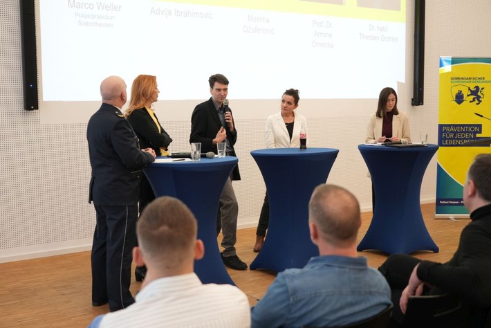 POL-OF: Fachtag des Polizeipräsidiums Südosthessen: Aufarbeitung der Jugoslawienkriege als Beitrag zu demokratischer Resilienz und bürgernaher Polizeiarbeit