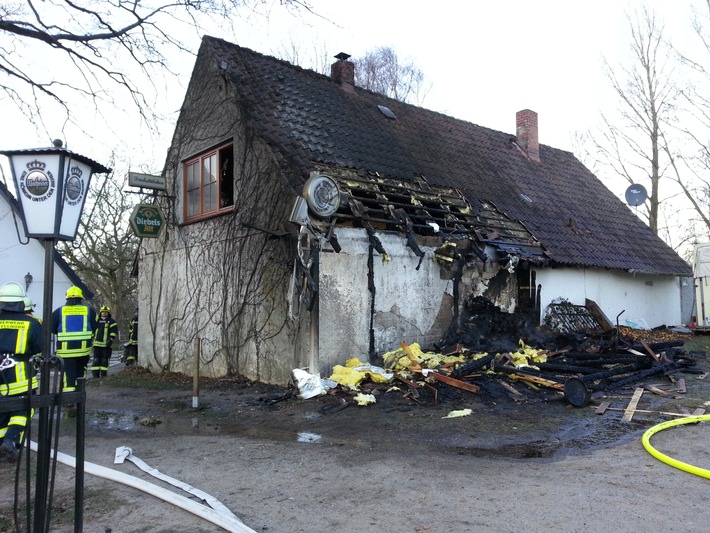 FW-PLÖ: Feuerwehr verhinderte Schlimmeres.