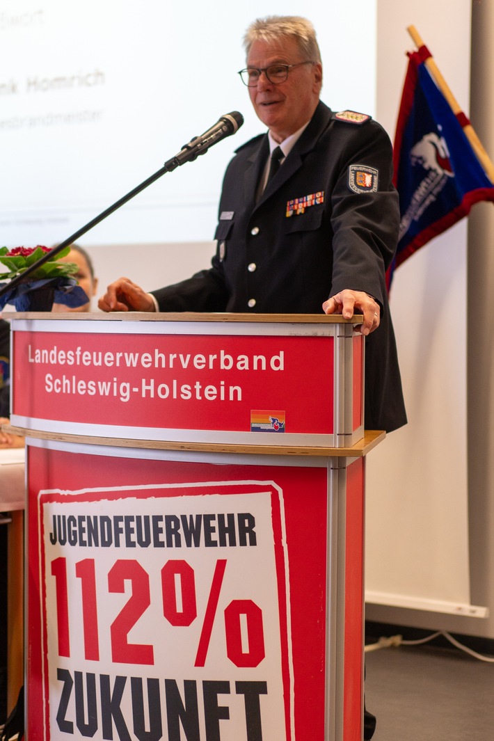 FW-LFVSH: Landesjugendfeuerwehrversammlung 2024: Jugendfeuerwehr bekennt sich klar zur freiheitlich demokartische Grundordnung