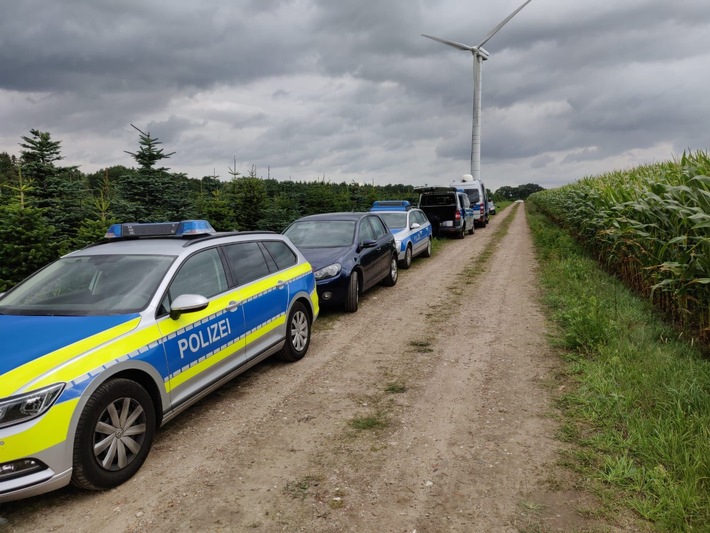 POL-STD: &quot;Shining&quot;-Festival in Himmelpforten - viel Arbeit für die Polizei und den Zoll, Einbrüche in Buxtehude