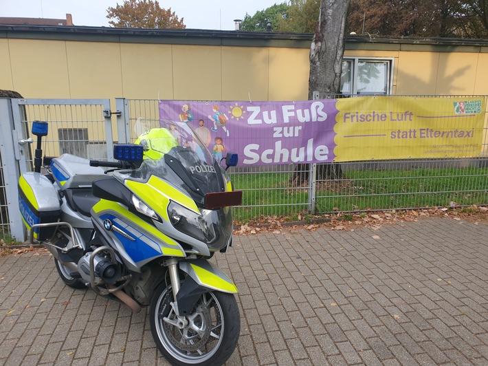 POL-GE: Polizei ahndet bei Aktionswoche an Grundschulen 158 Verkehrsverstöße