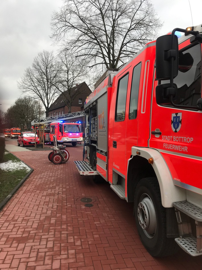 FW-BOT: Kellerbrand in Wohnhaus