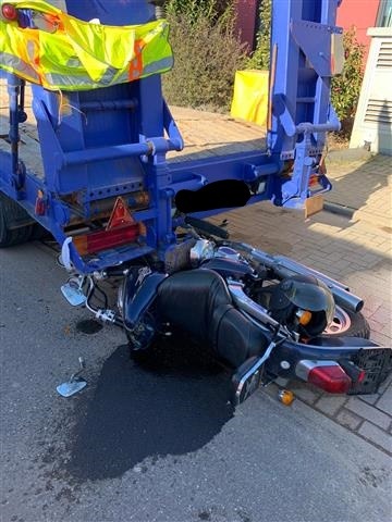 POL-PDNW: (Haßloch) Motorradfahrer nach Verkehrsunfall schwer verletzt