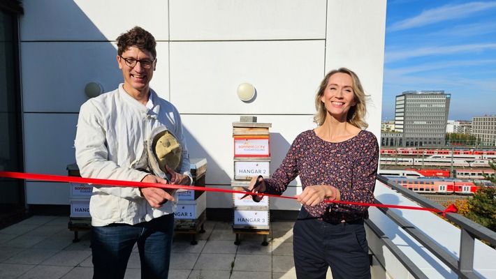 Münchens nachhaltigste Airline fliegt für sonnenklar.TV