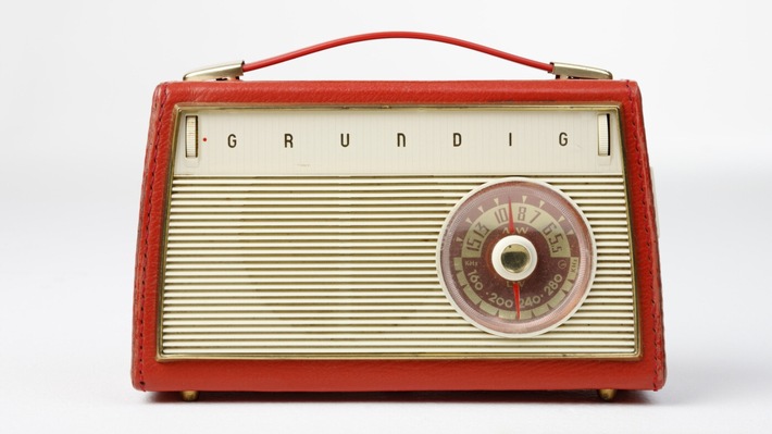 La SSR abbandonerà le FM alla fine dell