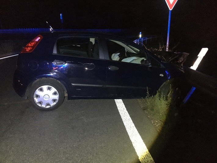 POL-PDNW: Polizeiautobahnstation Ruchheim - Verkehrsunfall unter Alkoholeinfluss