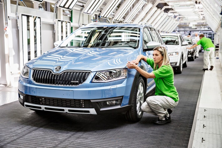 Produktionsstart für neuen SKODA Octavia Scout (FOTO)