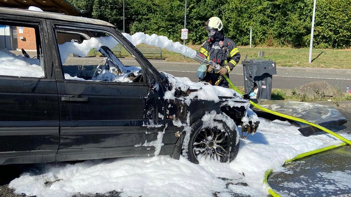 FW-EN: Überörtliche Hilfeleistung, Brandmeldealarm und Pkw-Brand auf Autobahn