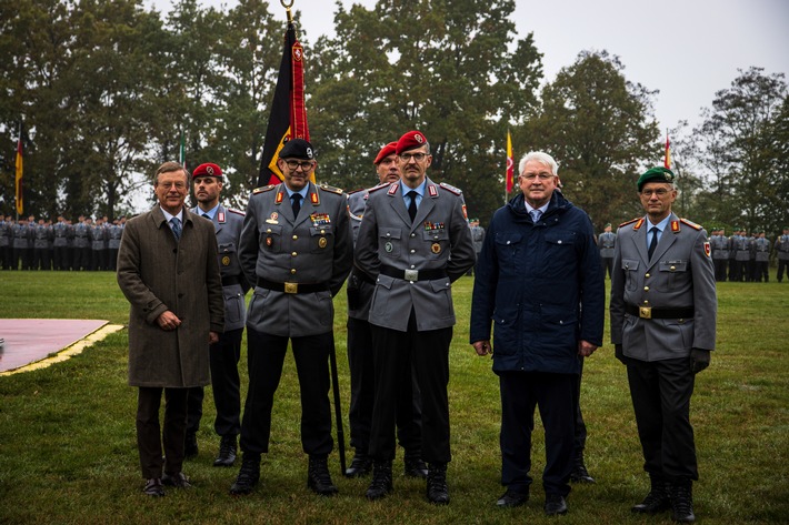 Panzerbrigade 21 stellt neuartigen Artillerieverband auf