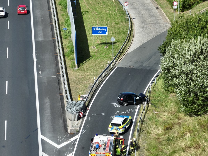 POL-HI: Verkehrsunfallflucht auf der A 7