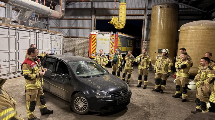 FW-OLL: Gemeinsamer Übungsdienst zur technischen Hilfeleistung der Feuerwehren Beckeln und Harpstedt