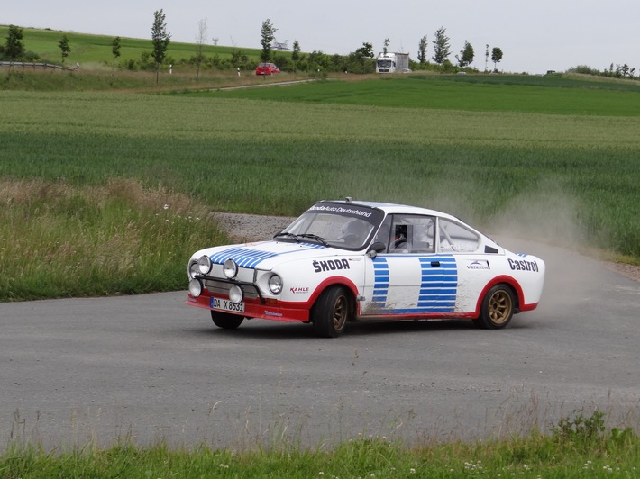 SKODA schickt den legendären 130 RS mit Matthias Kahle am Steuer zum Eifel Rallye Festival 2013 (BILD)