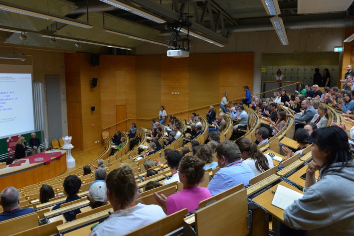 Erfolgreiche Sektionstagung Erwachsenenbildung 2025 an der Universität Koblenz