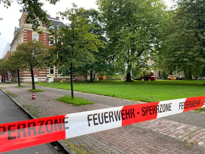 POL-WHV: Munitionsfund in Wilhelmshaven - Kampfmittelbeseitigungsdienst entfernt den Sprengkörper