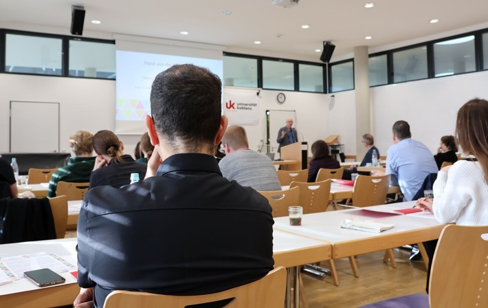 Fachtag für Vielfalt und Demokratie an der Uni Koblenz