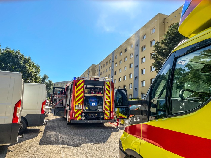 FW Dresden: Elektrounfall mit Brandfolge