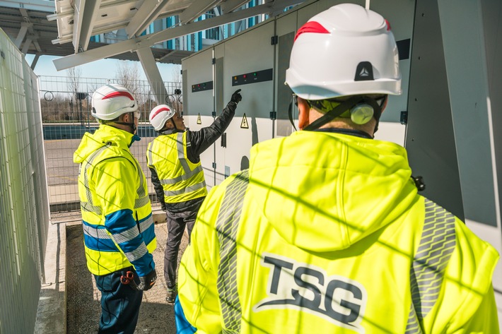 TSG stärkt ihre Marktposition im Schweizer Elektromarkt mit Mehrheitsbeteiligungen an Pfanner & Frei AG und re.com Elektroanlagen AG