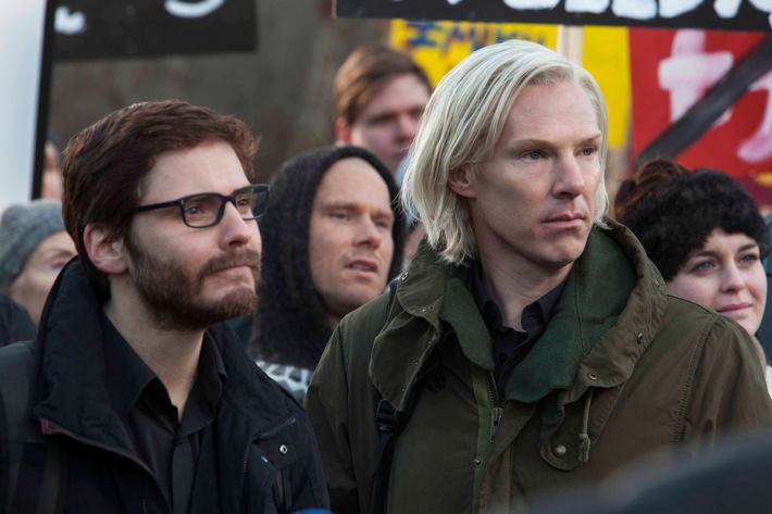 Free-TV-Premiere: &quot;Inside WikiLeaks&quot; mit Benedict Cumberbatch und Daniel Brühl am 11. Oktober 2016 auf ProSieben MAXX