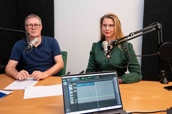 StartHub Hessen: Wir helfen Start-ups/ Evren Gezer spricht mit Annelie Sanden und Dr. Detlef Terzenbach über die Förderung von Start-ups - Folge 13 des Podcasts "20 Minuten Hessen"