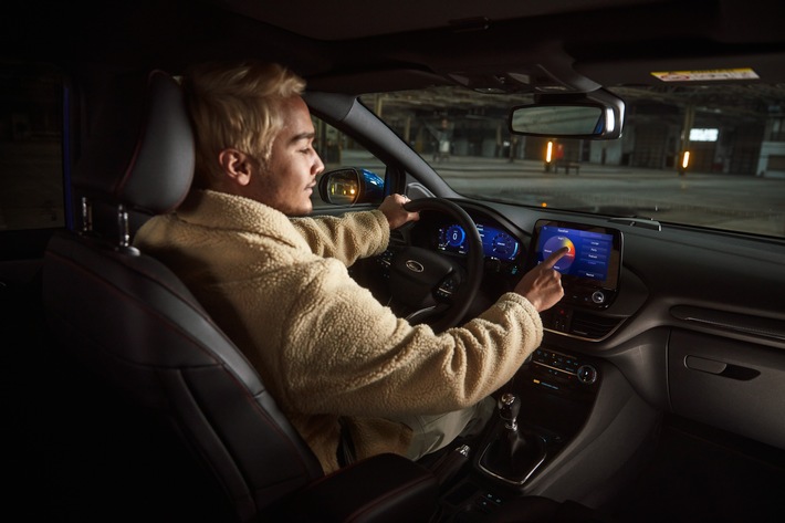 Ford und B&amp;O Beosonic bieten perfekten Sound beim Autofahren dank intuitiv bedienbarer Touchscreen-Bedienoberfläche