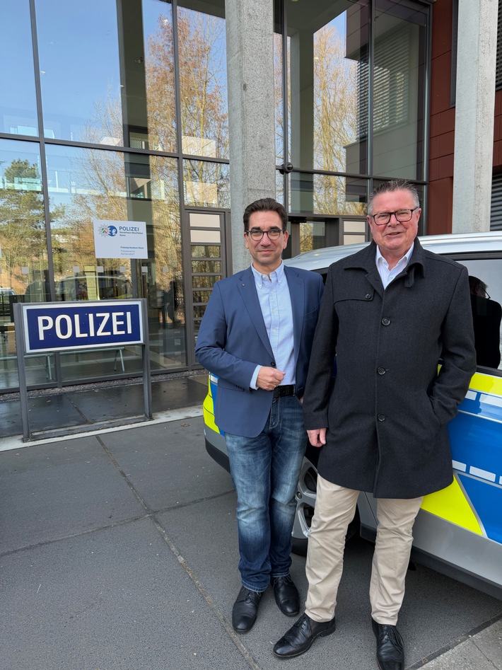 POL-BN: Bonner Polizei übergibt Stadt Bonn zwei ehemalige Einsatzfahrzeuge zur Unterstützung der humanitären Hilfe im Rahmen der Solidaritätspartnerschaft mit der ukrainischen Stadt Cherson