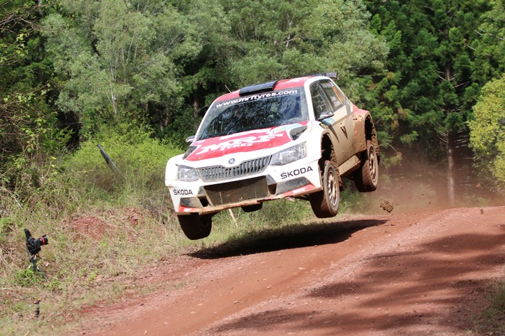 Traumhaftes Rallye-Wochenende: SKODA jubelt auch in Australien (FOTO)