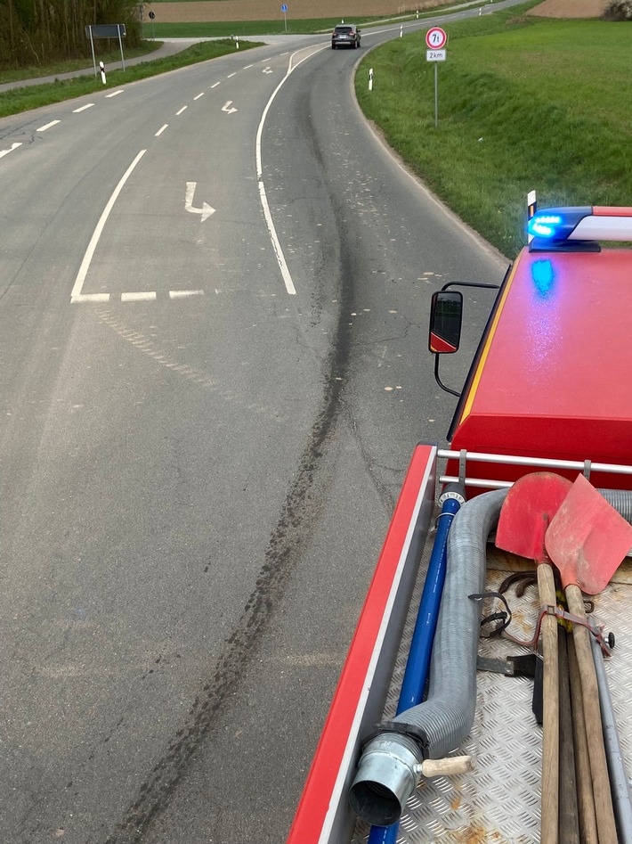 FW Horn-Bad Meinberg: Gasgeruch, Person im Waser, Waldbrand - einsatzreiches Wochenende für die Feuerwehr