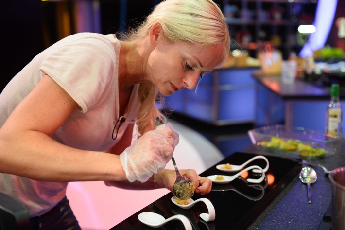 &quot;Auch blonde Frauen können kochen!&quot; Selbstbewusste Kandidatin will bei &quot;The Taste&quot; für Augenschmaus und Gaumenfreude sorgen - am Mittwoch, 9. September 2015, um 20:15 Uhr in SAT.1