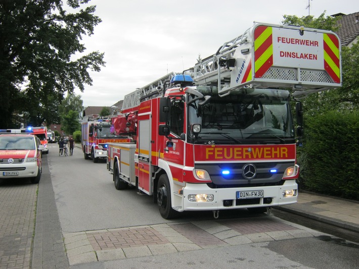 FW Dinslaken: Wohnhausbrand Hasenstr.