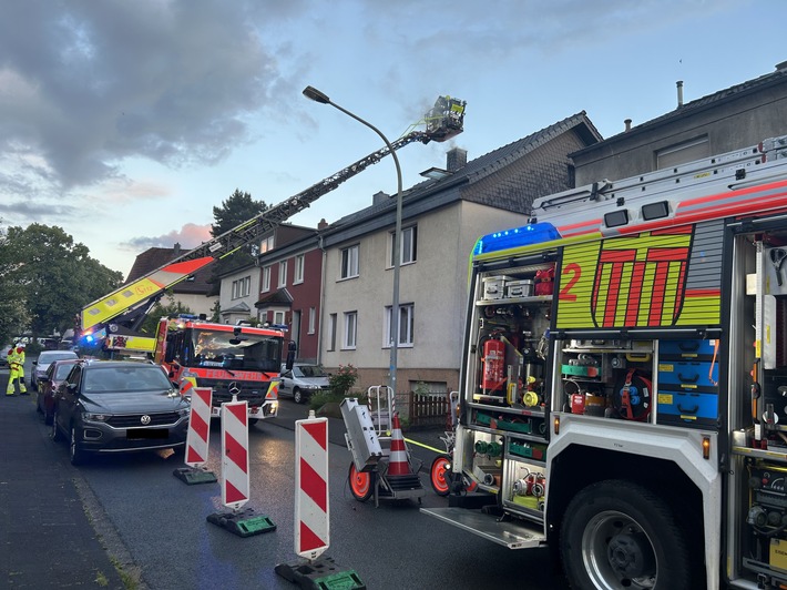 FW Paderborn: Gemeldeter Zimmerbrand in der Wigbertstraße