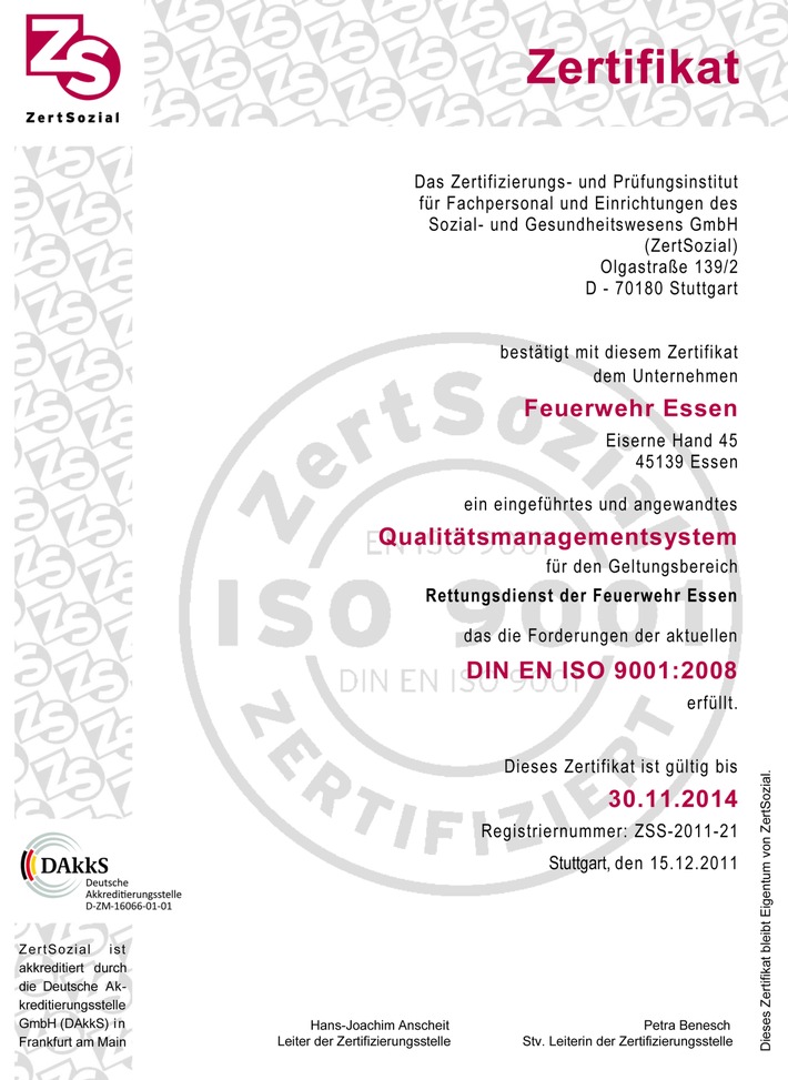 FW-E: Essener Rettungsdienst erneut zertifiziert,  erste Zertifizierung erfolgte im Dezember 2002 durch den TÜV Rheinland