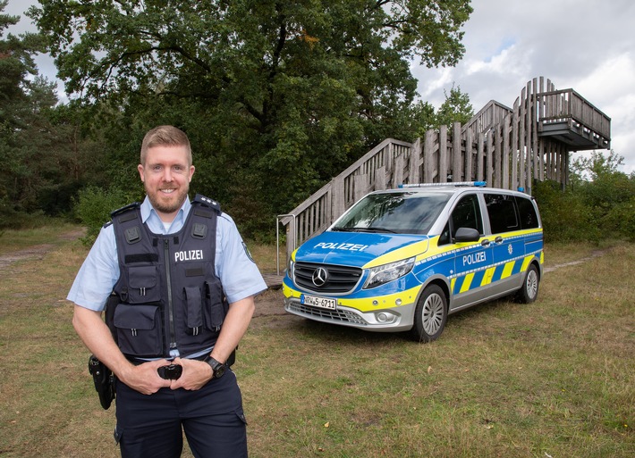 POL-LIP: Augustdorf. Polizeihauptkommissar Jörn Fischer ist neu im Bezirksdienst.