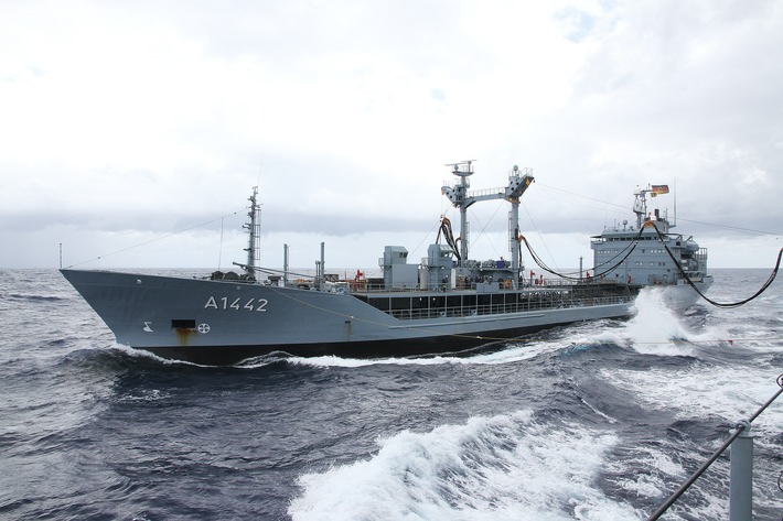 Betriebsstofftransporter "Spessart" läuft zur "Standing NATO Maritime Group 1" aus