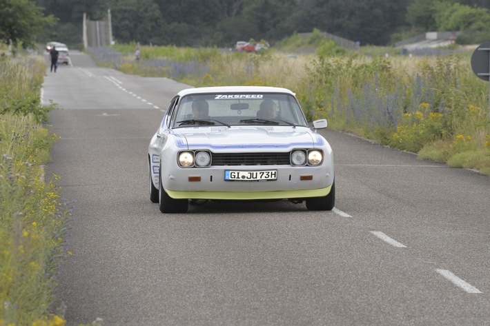 Einmal Capri, immer Capri - Fans des Sportwagenklassikers besuchen mit ihren automobilen Lieblingen die Ford-Werke