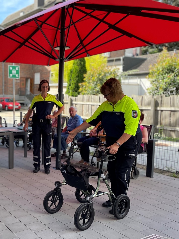 POL-DN: Mobil mit Rollator - Aber sicher!