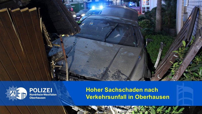 POL-OB: Hoher Sachschaden nach Verkehrsunfall in Oberhausen