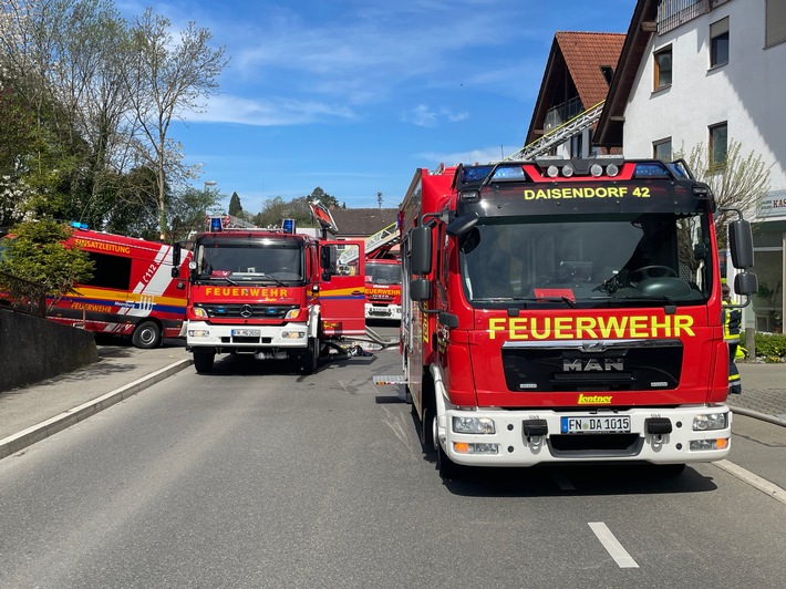 KFV Bodenseekreis: Küchenbrand - Feuerwehr rettet Bewohner aus Brandwohnung