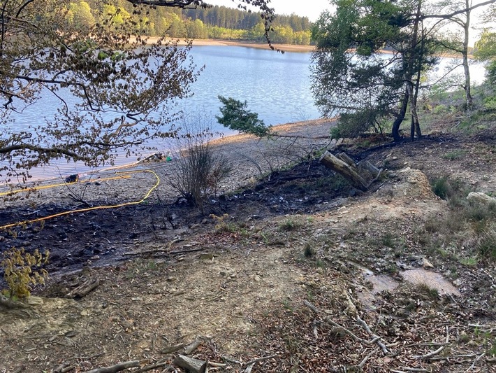 POL-AC: Brand an der Dreilägerbachtalsperre - Polizei ermittelt wegen möglicher Brandstiftung