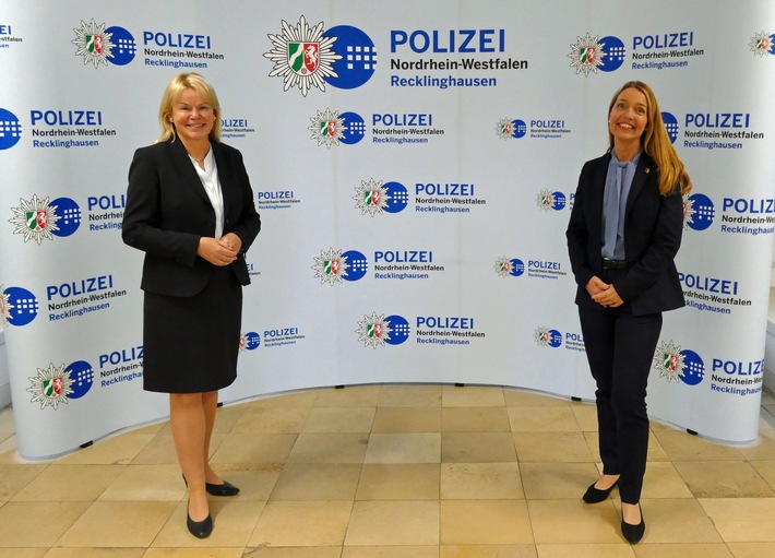 POL-RE: Gladbeck: Gespräch über Sicherheit - Bürgermeisterin Bettina Weist zu Besuch bei Polizeipräsidentin Friederike Zurhausen