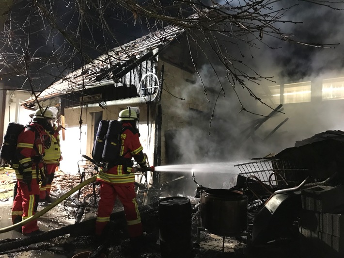 KFV-CW: Schnelles Eingreifen der Feuerwehr verhindert Großbrand - Keine Verletzten - 50.000 Euro Sachschaden
