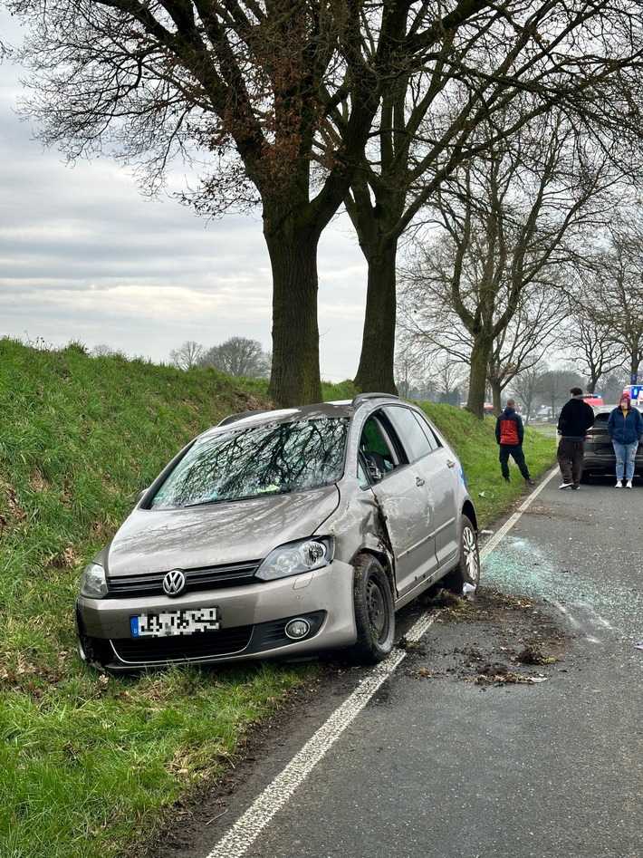 FW-Schermbeck: PKW-Unfall