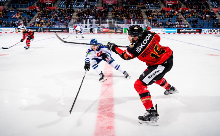 ŠKODA AUTO als Sponsor hautnah bei Vorbereitungen zur IIHF-Eishockey-WM dabei