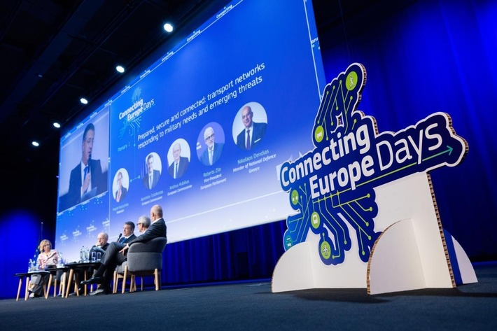 On 29 September 2026, Ursula von der Leyen, President of the European Commission, Raffaele Fitto, Executive Vice-President of the European Commission for Cohesion and Reforms and Apostolos Tzitzikostas, European Commissioner for Sustainable Transport and Tourism, participate to the Connecting Europe Days 2026. / Weiterer Text über ots und www.presseportal.de/nr/183561 / Die Verwendung dieses Bildes für redaktionelle Zwecke ist unter Beachtung aller mitgeteilten Nutzungsbedingungen zulässig und dann auch honorarfrei. Veröffentlichung ausschließlich mit Bildrechte-Hinweis.