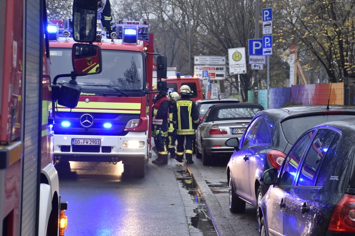 FW-DO: 04.12.2017 - Feuerwehreinsatz in Mitte
Technischer Defekt in Speiseaufzug sorgt für Räumung