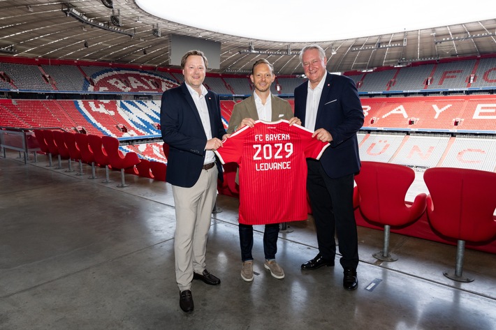 LEDVANCE wird Offizieller Lichtpartner des FC Bayern